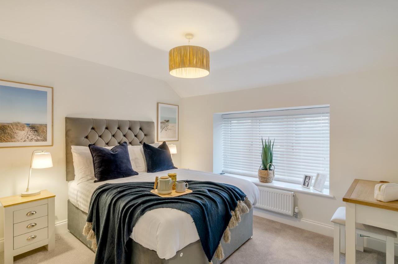 Spacious 6-Bed Home, Near The Norfolk Broads Clippesby Екстер'єр фото