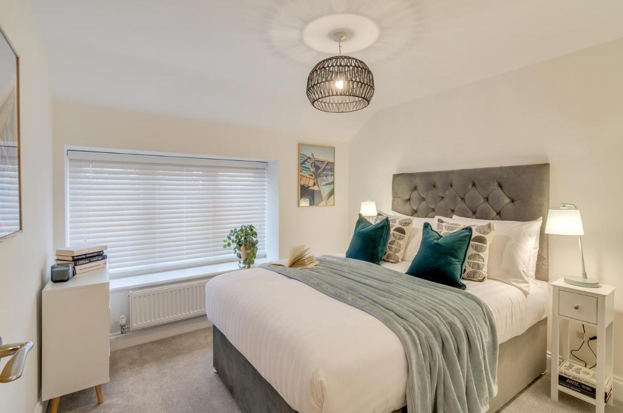 Spacious 6-Bed Home, Near The Norfolk Broads Clippesby Екстер'єр фото