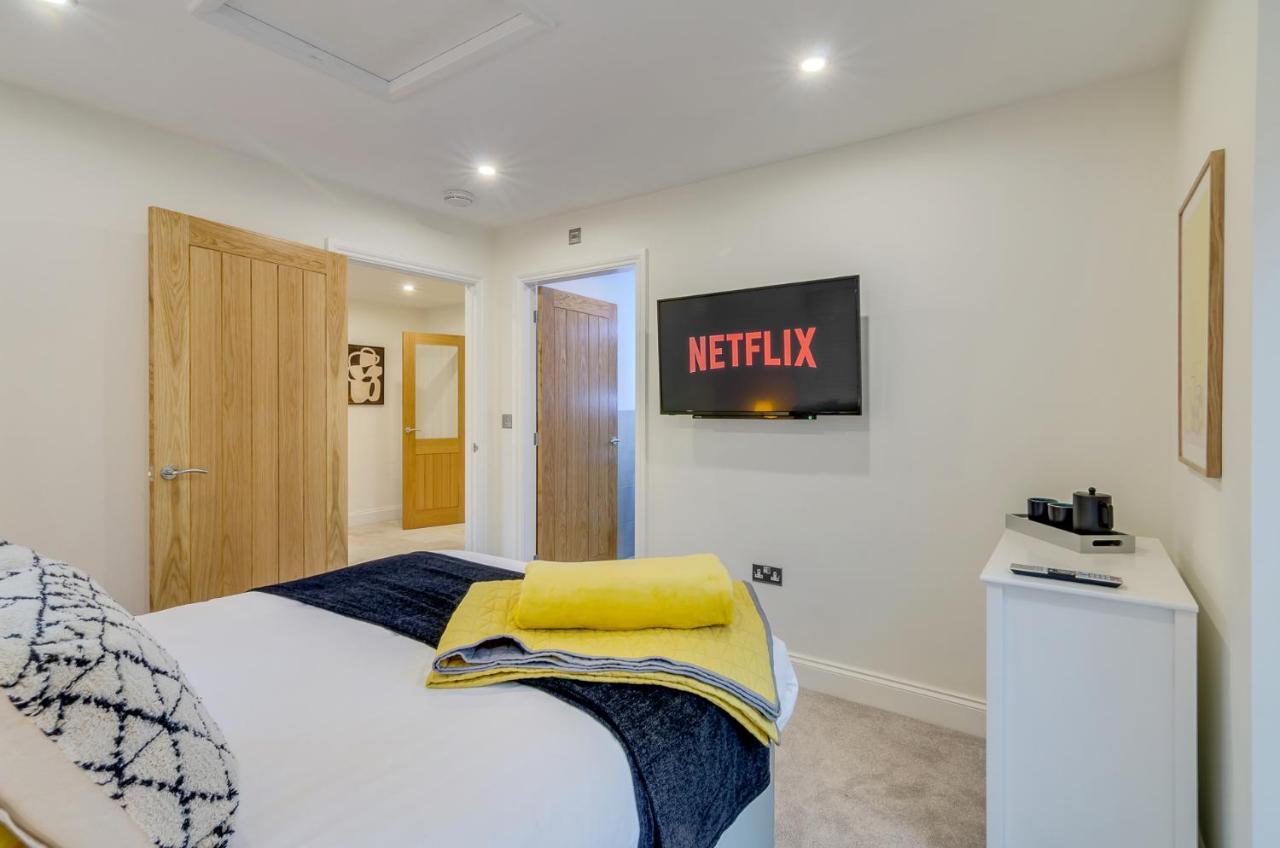 Spacious 6-Bed Home, Near The Norfolk Broads Clippesby Екстер'єр фото